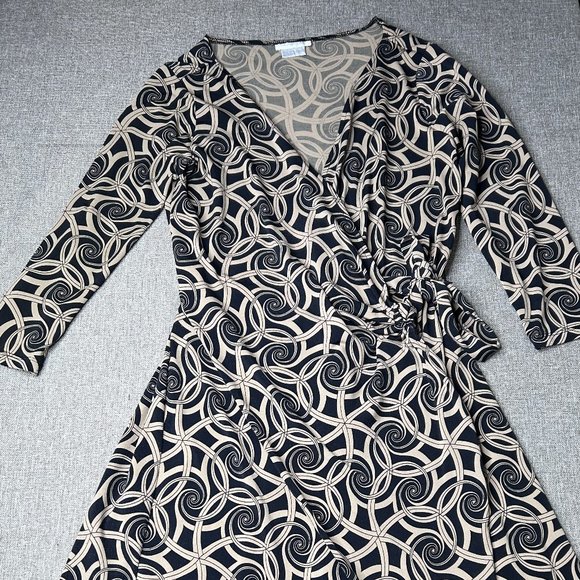 London Times Wrap Around Dress Women's 8 Black Brown Abstract Spiral Party - Picture 9 of 16